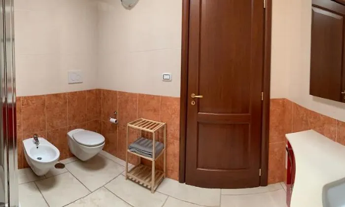 Toto House Apartment