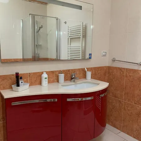 Toto House Apartment